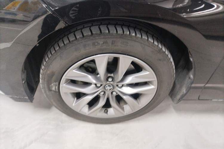 Used Toyota Avalon 2019 2.0L Luxury Edition China VI Standard Left Front Wheel Hub