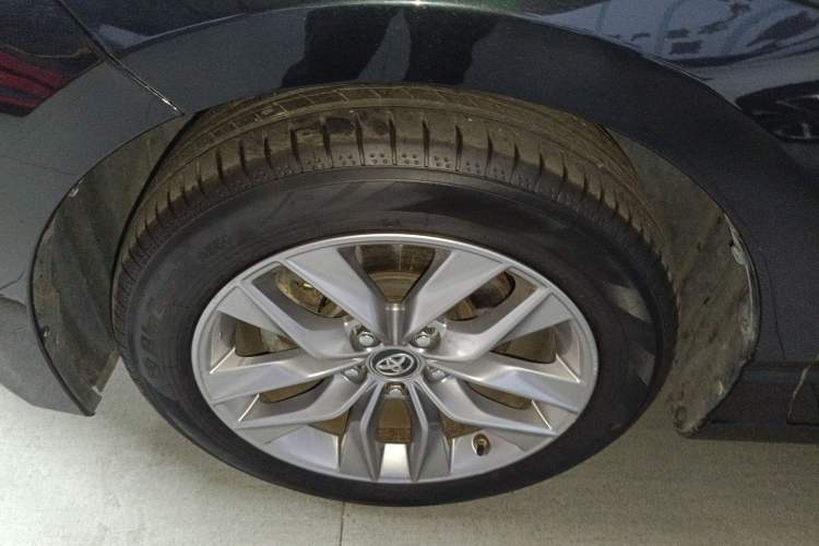 Used Toyota Avalon 2019 2.0L Luxury Edition China VI Standard Left Front Wheel Hub