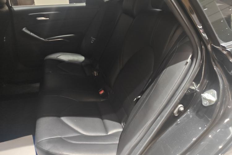 Used Toyota Avalon 2019 2.0L Luxury Edition China VI Standard Left Rear Seat