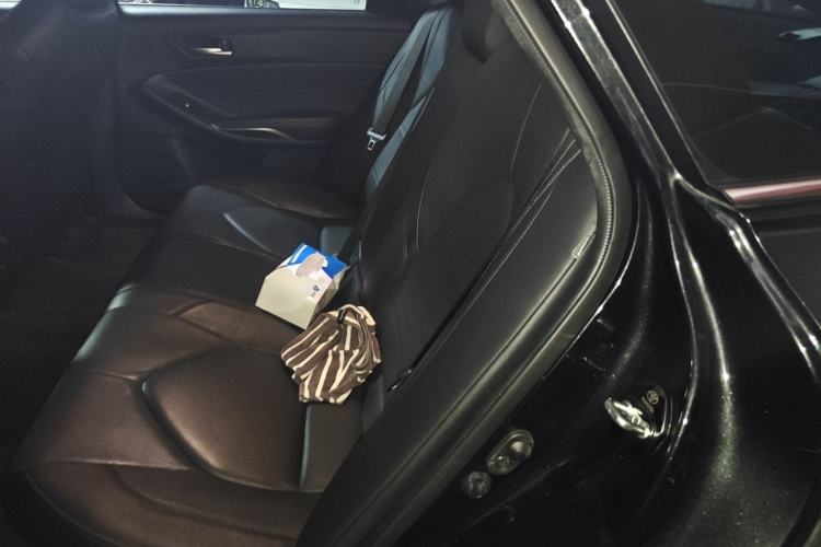 Used Toyota Avalon 2019 Dual-Engine 2.5L Luxury Edition China VI Standard Left Rear Seat