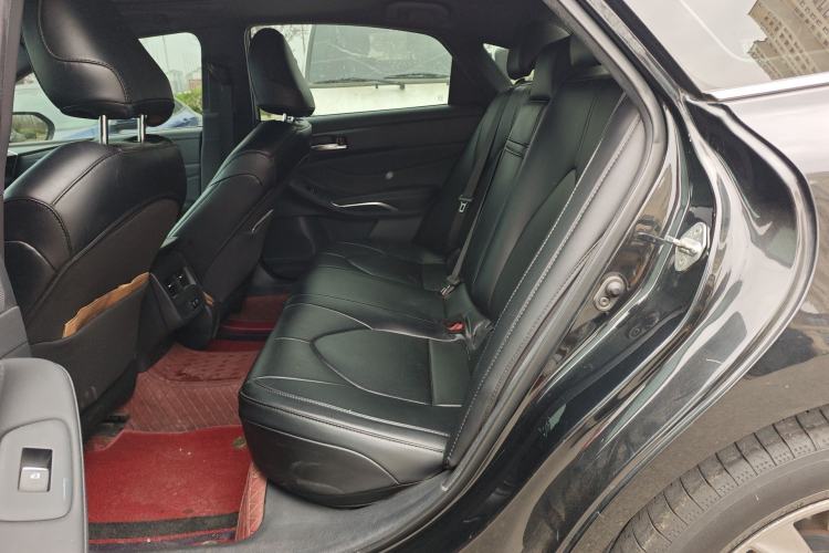 Used Toyota Avalon 2019 2.5L Ambition Version China VI Standard Left Rear Seat