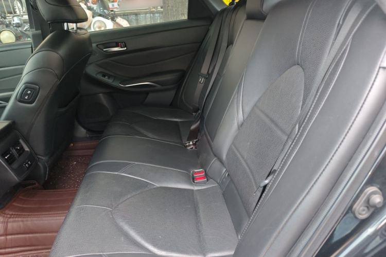 Used Toyota Avalon 2019 Dual-Engine 2.5L Luxury Edition China VI Standard Left Rear Seat
