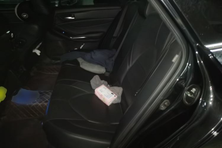 Used Toyota Avalon 2019 Dual-Engine 2.5L Luxury Edition China VI Standard Left Rear Seat