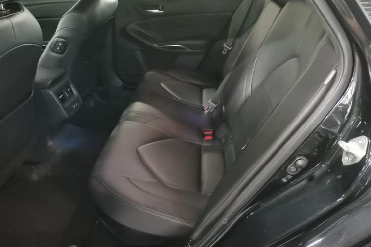 Used Toyota Avalon 2019 Dual-Engine 2.5L Luxury Edition China VI Standard Left Rear Seat