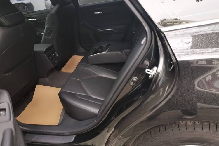 Used Toyota Avalon 2019 2.0L Luxury Edition China VI Standard Left Rear Seat