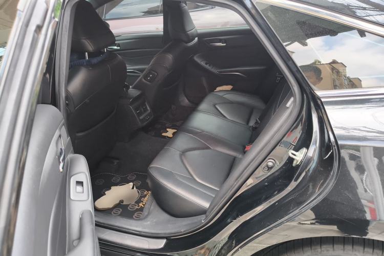 Used Toyota Avalon 2019 2.0L Luxury Edition China VI Standard Left Rear Seat