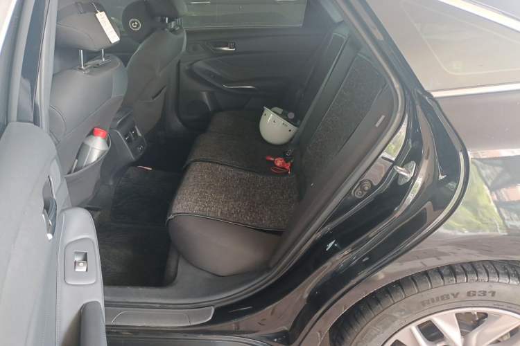 Used Toyota Avalon 2019 2.5L Ambition Version China VI Standard Left Rear Seat