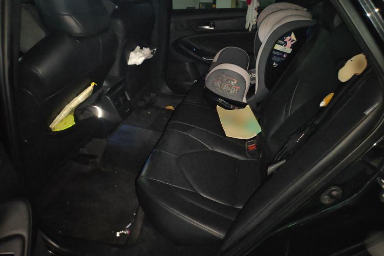 Used Toyota Avalon 2019 2.0L Luxury Edition China VI Standard Left Rear Seat