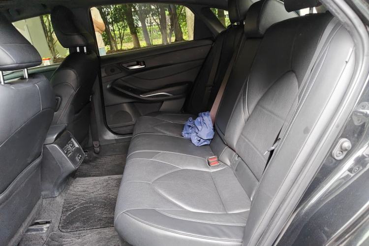 Used Toyota Avalon 2019 Dual-Engine 2.5L Luxury Edition China VI Standard Left Rear Seat