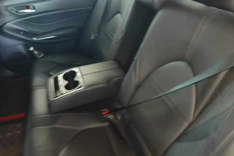 Used Toyota Avalon 2019 Dual-Engine 2.5L Luxury Edition China VI Standard Left Rear Seat