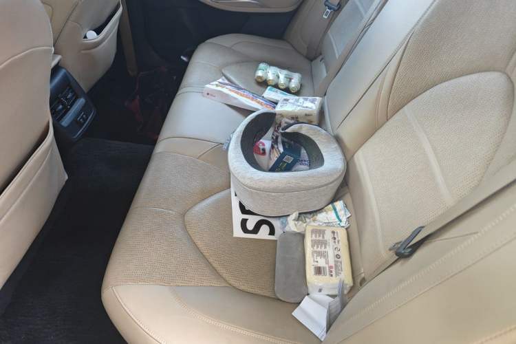 Used Toyota Avalon 2019 Dual-Engine 2.5L Luxury Edition China VI Standard Left Rear Seat