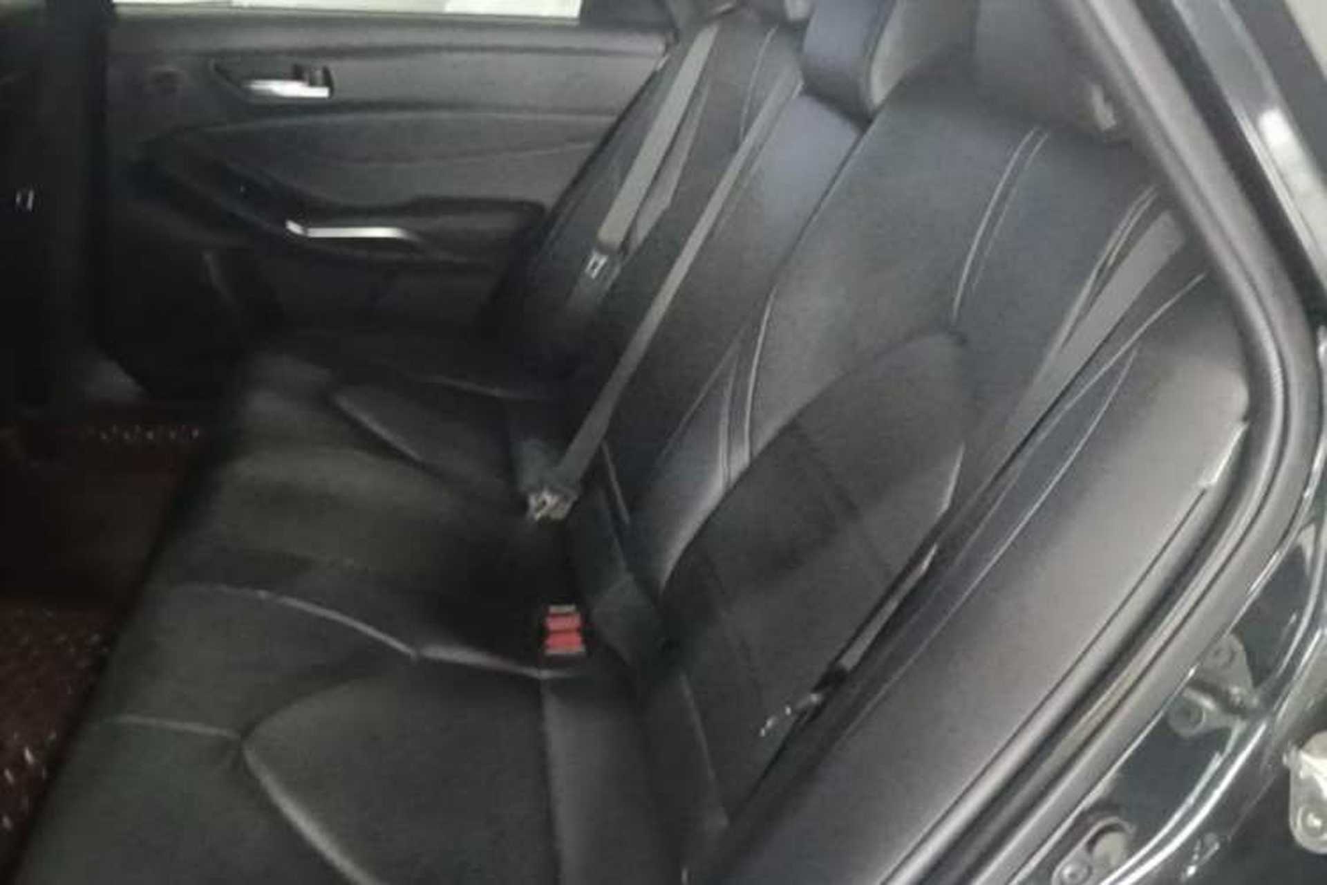 Used Toyota Avalon 2019 Dual-Engine 2.5L Luxury Edition China VI Standard Left Rear Seat