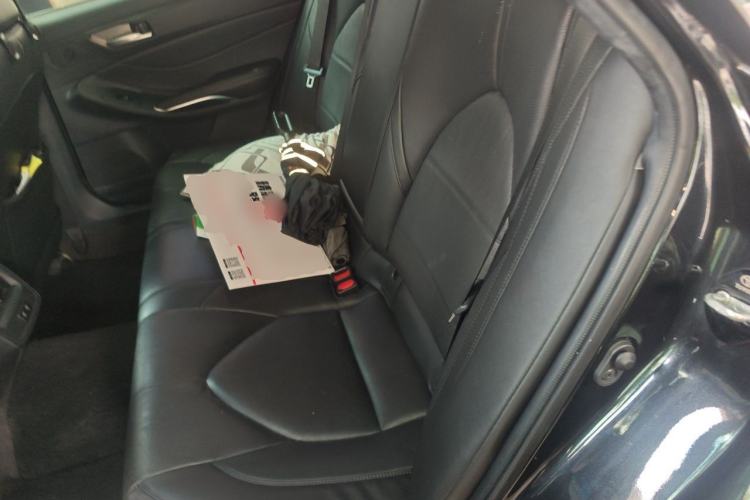 Used Toyota Avalon 2019 Dual-Engine 2.5L Luxury Edition China VI Standard Left Rear Seat