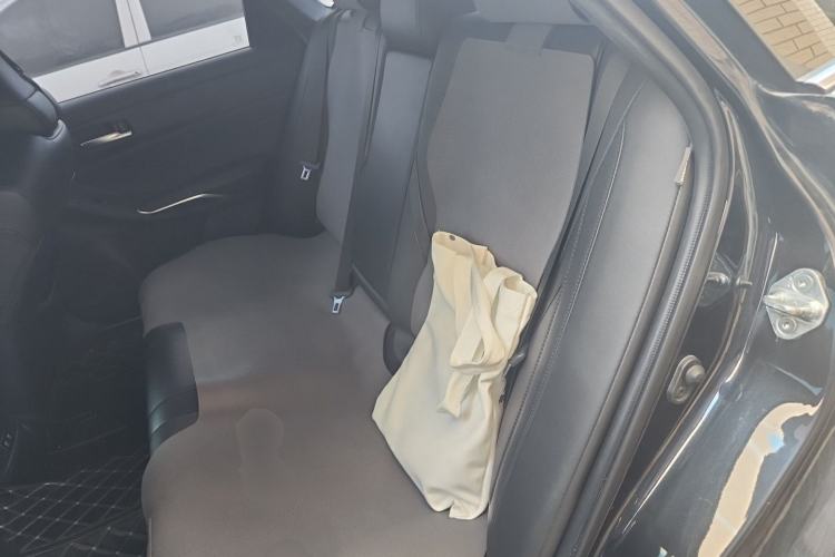 Used Toyota Avalon 2019 Dual-Engine 2.5L Luxury Edition China VI Standard Left Rear Seat