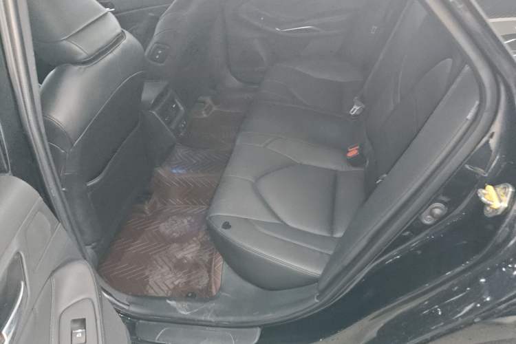 Used Toyota Avalon 2019 2.0L Luxury Edition China VI Standard Left Rear Seat