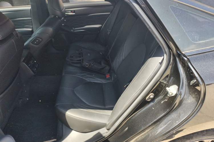 Used Toyota Avalon 2019 2.5L Touring Premium Version China V Standard Left Rear Seat