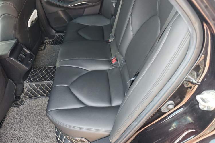 Used Toyota Avalon 2019 2.5L Ambition Version China VI Standard Left Rear Seat