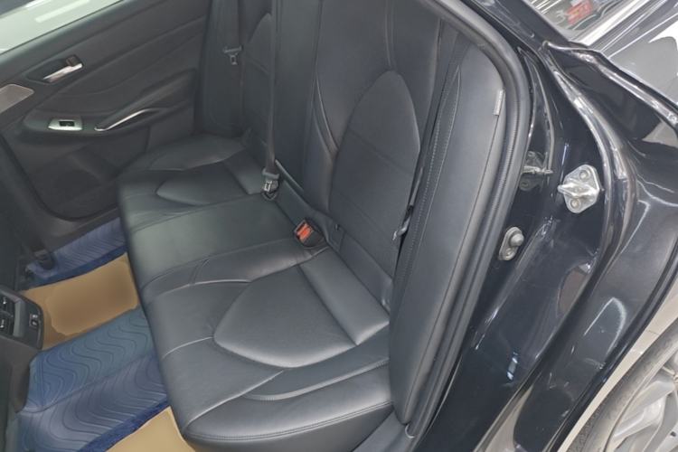 Used Toyota Avalon 2019 2.0L Luxury Edition China VI Standard Left Rear Seat