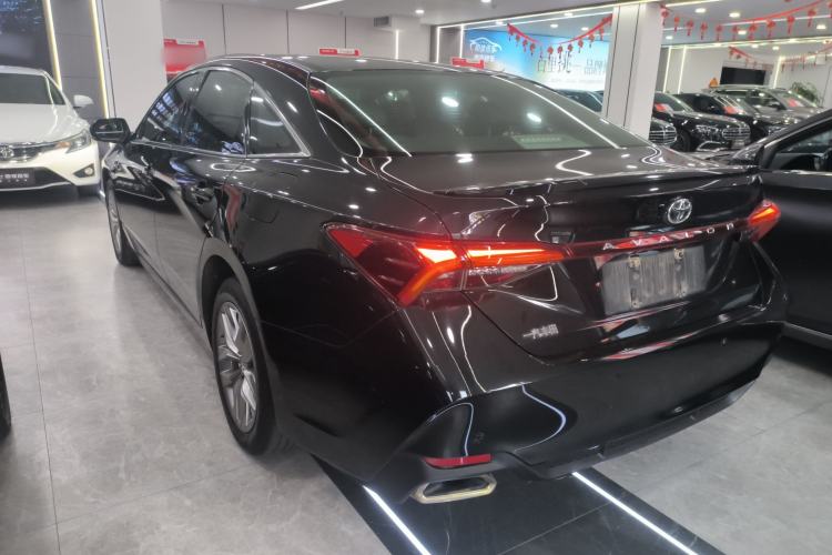 Used Toyota Avalon 2019 2.5L Ambition Version China VI Standard Left Side