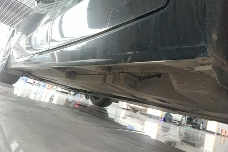 Used Toyota Avalon 2019 2.5L Ambition Version China VI Standard Left Side Sill