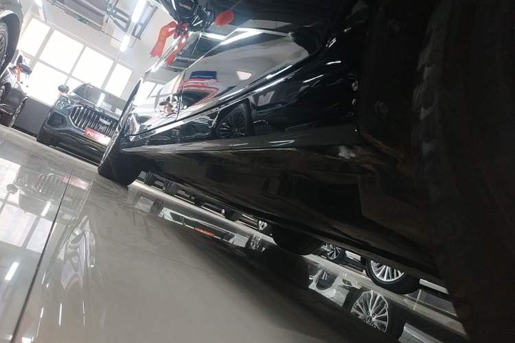 Used Toyota Avalon 2019 Dual-Engine 2.5L XLE Prestige Version China VI Standard Left Side Sill