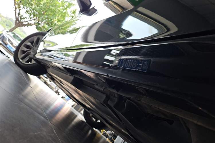 Used Toyota Avalon 2019 2.0L Ambition Edition China VI Left Side Sill
