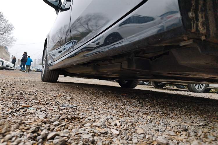 Used Toyota Avalon 2019 2.0L Ambition Edition China VI Left Side Sill