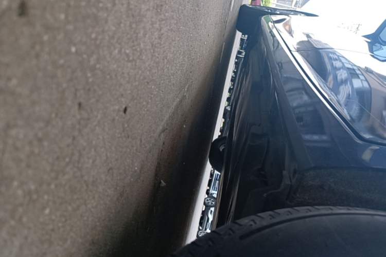 Used Toyota Avalon 2019 2.0L Luxury Edition China VI Standard Left Side Sill