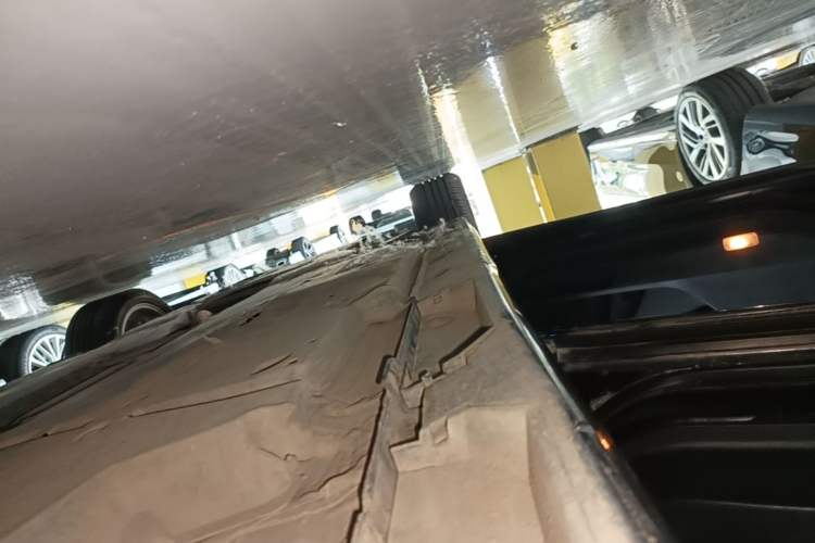 Used Toyota Avalon 2019 2.0L Luxury Edition China VI Standard Left Side Sill