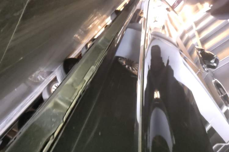 Used Toyota Avalon 2019 Dual-Engine 2.5L XLE Prestige Version China VI Standard Left Side Sill