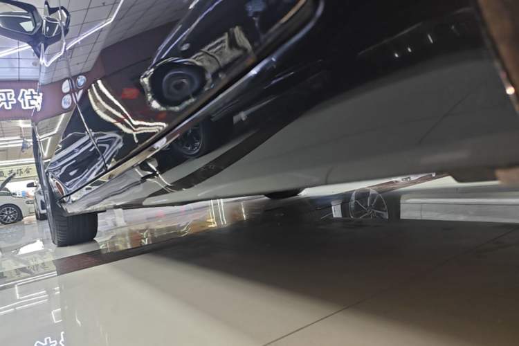 Used Toyota Avalon 2019 2.0L Luxury Edition China VI Standard Left Side Sill