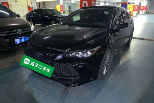Used Toyota Avalon 2019 Dual-Engine 2.5L XLE Prestige Version China VI Standard