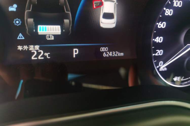 Used Toyota Avalon 2019 Dual-Engine 2.5L XLE Prestige Version China VI Standard Odometer Close Up