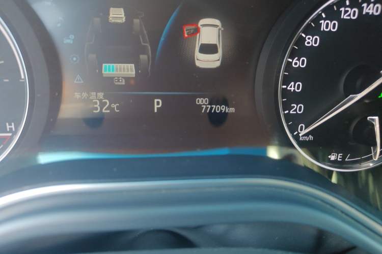 Used Toyota Avalon 2019 Dual-Engine 2.5L Luxury Edition China VI Standard Odometer Close Up