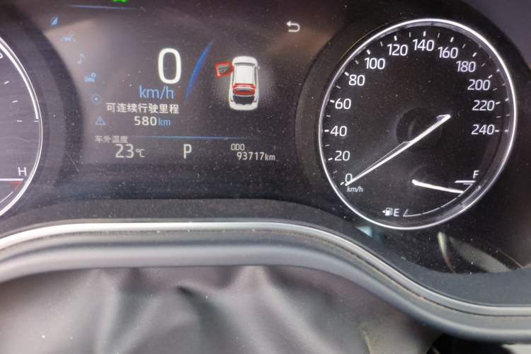 Used Toyota Avalon 2019 Dual-Engine 2.5L XLE Prestige Version China VI Standard Odometer Close Up