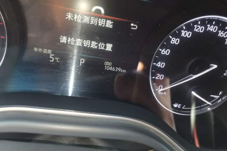 Used Toyota Avalon 2019 2.5L Touring Premium Version China VI Standard Odometer Close Up