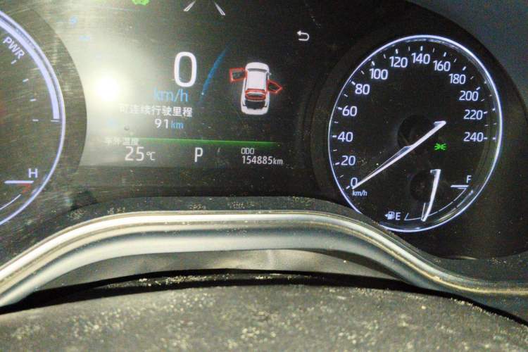 Used Toyota Avalon 2019 Dual-Engine 2.5L Luxury Edition China VI Standard Odometer Close Up