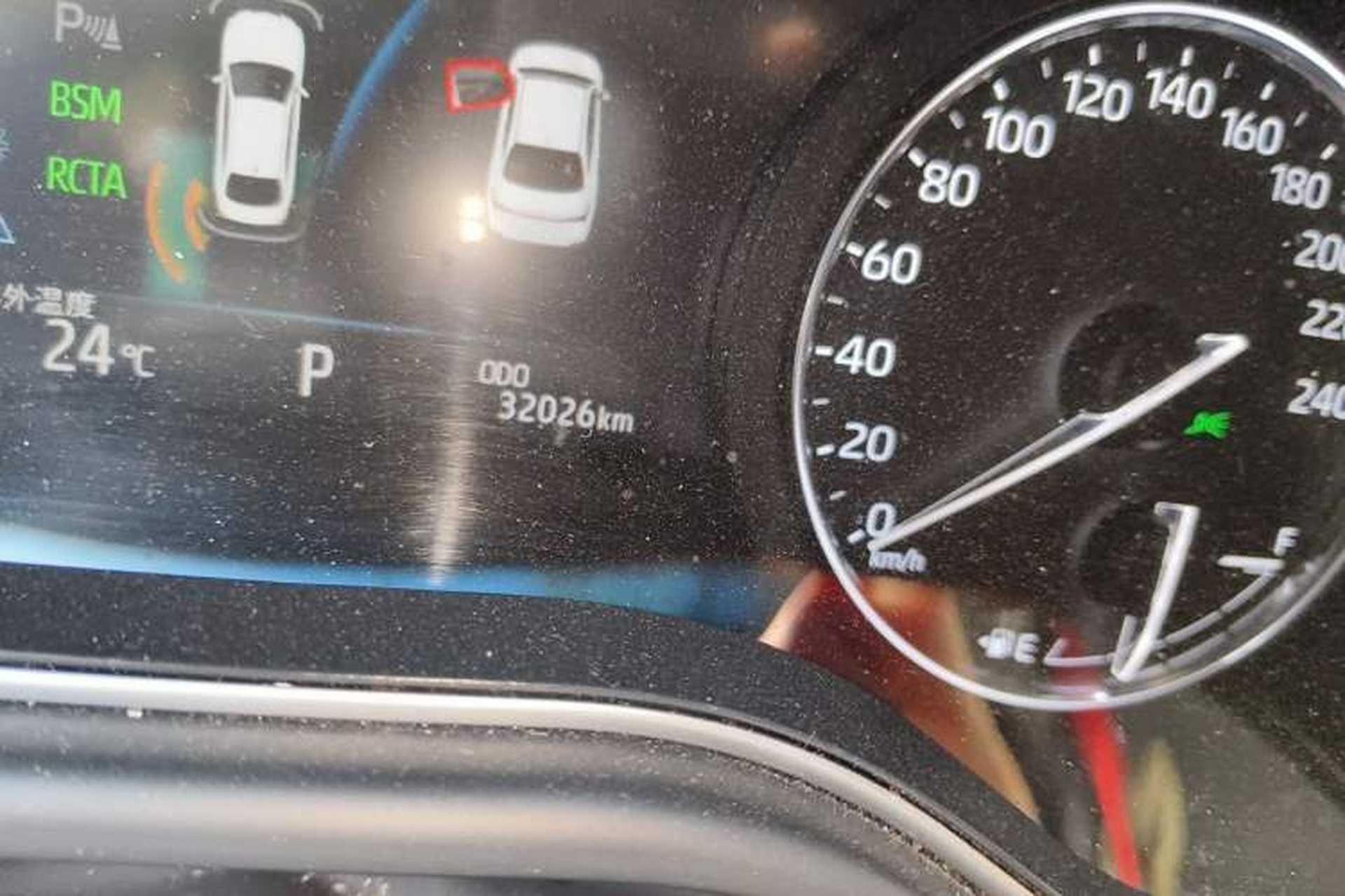 Used Toyota Avalon 2019 2.0L XLE Prestige Version China VI Standard Odometer Close Up