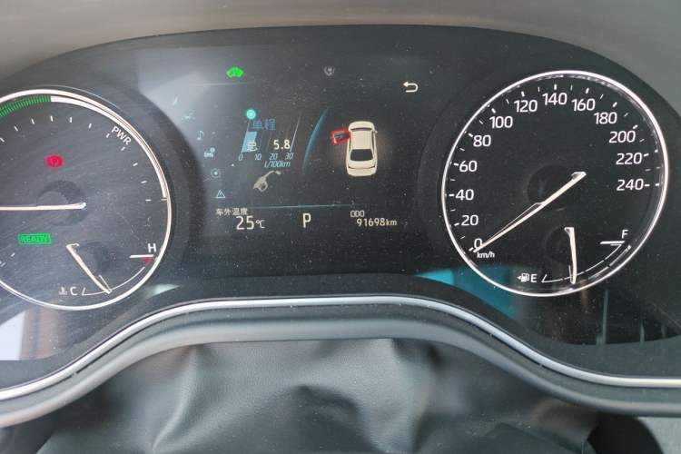Used Toyota Avalon 2019 Dual-Engine 2.5L Luxury Edition China VI Standard Odometer Close Up