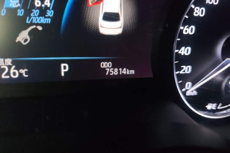 Used Toyota Avalon 2019 Dual-Engine 2.5L XLE Prestige Version China VI Standard Odometer Close Up