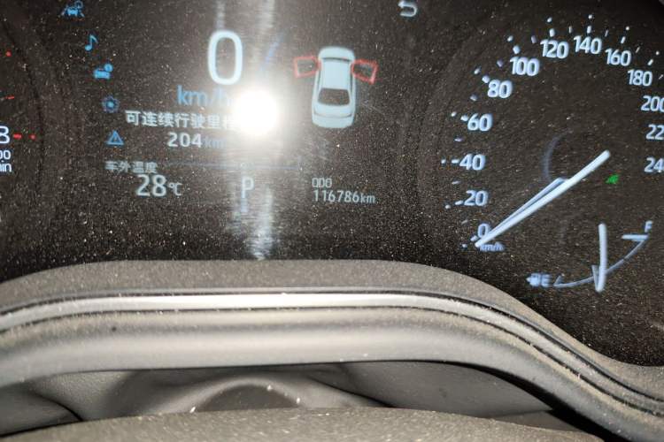 Used Toyota Avalon 2019 2.0L Luxury Edition China VI Standard Odometer Close Up