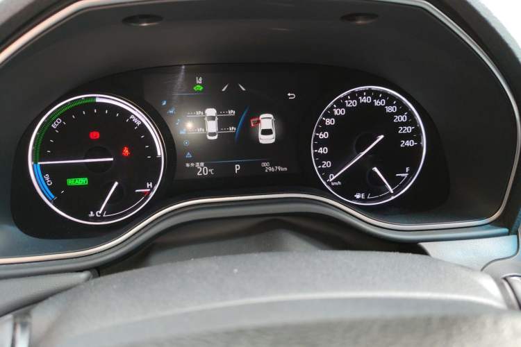 Used Toyota Avalon 2019 Dual-Engine 2.5L Luxury Edition China VI Standard Odometer Close Up