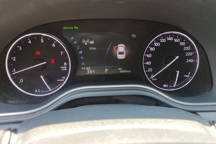 Used Toyota Avalon 2019 2.0L XLE Premium Edition China VI Odometer Close Up