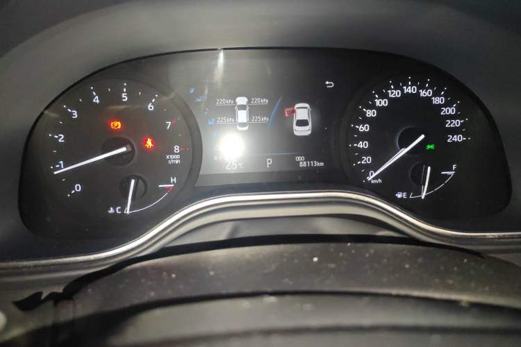 Used Toyota Avalon 2019 2.0L Luxury Edition China VI Standard Odometer Close Up