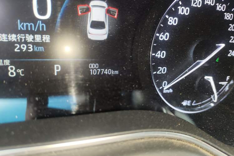 Used Toyota Avalon 2019 2.0L XLE Premium Edition China VI Odometer Close Up
