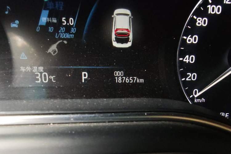Used Toyota Avalon 2019 Dual-Engine 2.5L Limited Flagship Edition China VI Standard Odometer Close Up