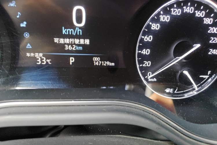 Used Toyota Avalon 2019 Dual-Engine 2.5L Luxury Edition China VI Standard Odometer Close Up