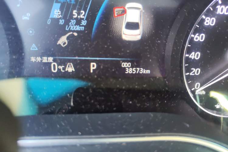 Used Toyota Avalon 2019 Dual-Engine 2.5L XLE Prestige Version China VI Standard Odometer Close Up