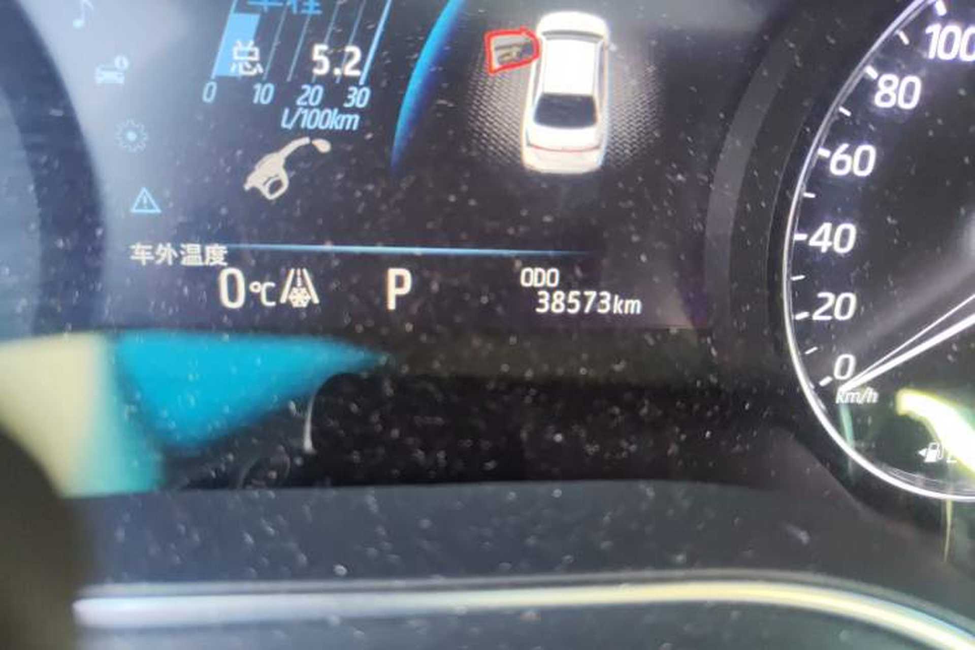 Used Toyota Avalon 2019 Dual-Engine 2.5L XLE Prestige Version China VI Standard Odometer Close Up