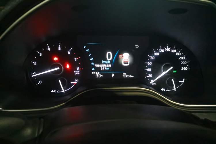 Used Toyota Avalon 2019 2.0L Luxury Edition China VI Standard Odometer Close Up